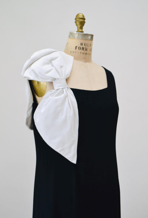 80s 90s Vintage Black Party Dress Black Evening Gown with Large White Bow// 90s Party Dress Bow Dress Medium Large 80s Evening Wedding Dress