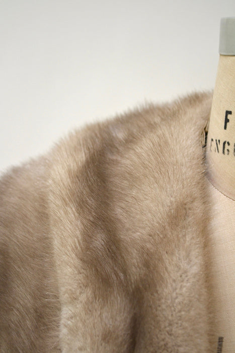 Vintage Mink Stole Honey Silver Vintage Fur Stole Cape// Vintage Fur Cape in Silver Blonde Cream Winter Wedding