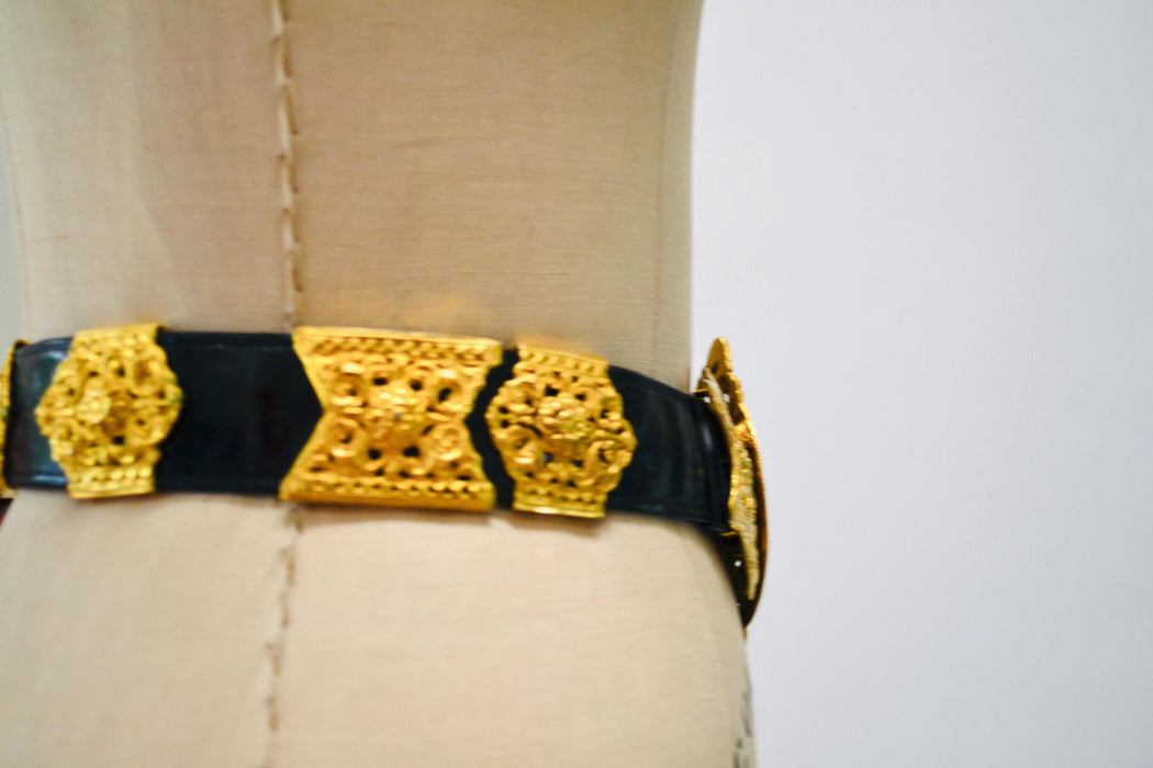 Vintage 70s Roberta di Camerino Italian Black Leather Gold Designer Belt Made In Italy Black Gold Belt Buckle 70s vintage Belt Medium Large