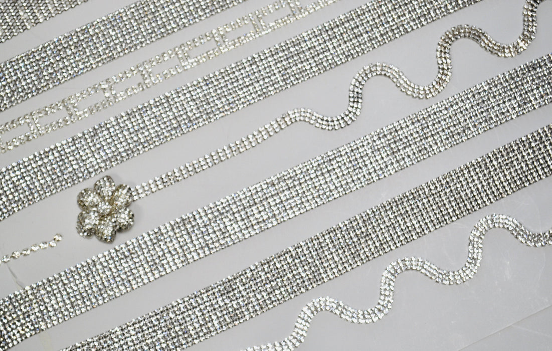 90s Vintage Silver Rhinestone Belt Small Medium large Rhinestone  Wedding Belt Rhinestone Sash Belt Silver Metallic Flower Belt Buckle