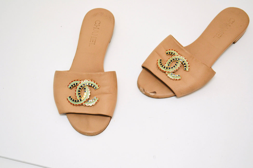 Vintage Chanel Tan Leather Slides Sandals 39 1/2  Leather Tan Chanel Logo Sandals Slides Tan Neutral 39 1/2 8 1/2 Made in Italy