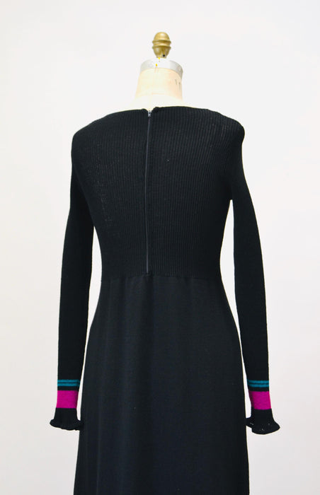 70s Vintage Black Sweater Maxi Dress Lace up Tie Dress // 70s vintage Black long Dress Vintage Black Maxi Long Sleeve Dress ruffle sleeves