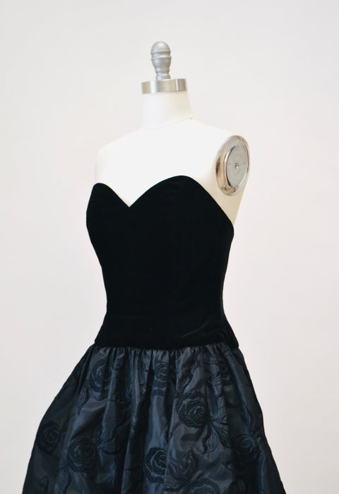 80s 90s Black Strapless Party Dress Vintage Velvet Coctail Party Strapless Dress XS Small By Fred France Paris Black party Dress Small