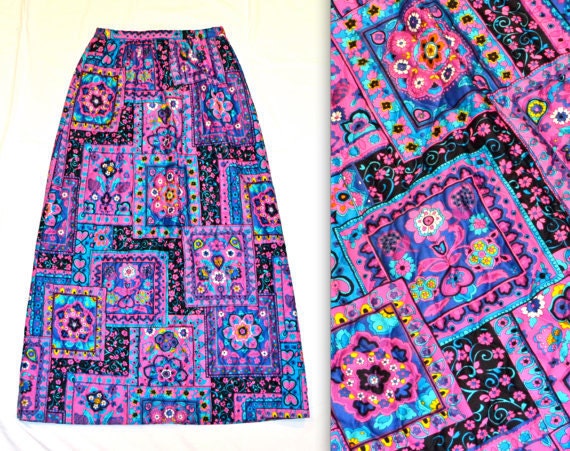 70s Vintage Boho Printed Skirt Quilted Long Maxi Skirt with Psychedelic Print// 70s Boho Festival Quilted Skirt Folklore Print PInk Blue