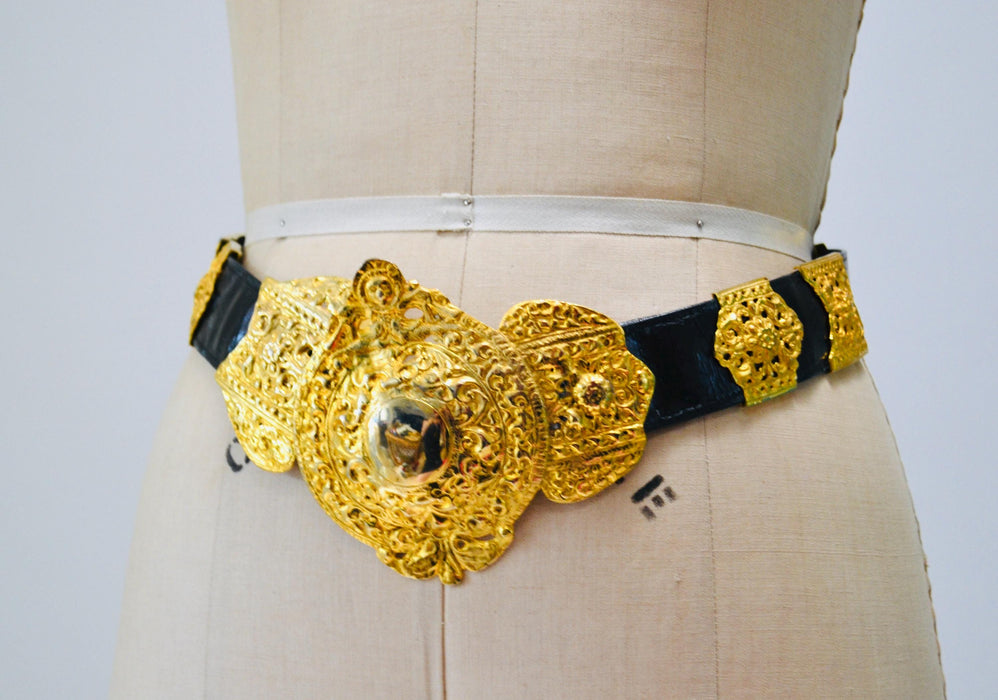 Vintage 70s Roberta di Camerino Italian Black Leather Gold Designer Belt Made In Italy Black Gold Belt Buckle 70s vintage Belt Medium Large