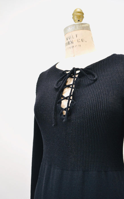 70s Vintage Black Sweater Maxi Dress Lace up Tie Dress // 70s vintage Black long Dress Vintage Black Maxi Long Sleeve Dress ruffle sleeves