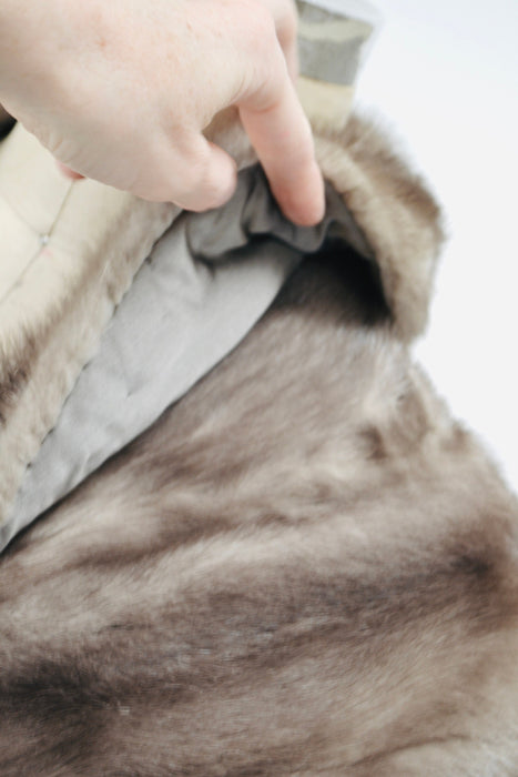 Vintage Mink Stole Grey Silver Vintage Fur Stole Cape// Vintage Fur Cape in Silver Grey Mink Winter Wedding Grey Silver Fur Wrap Caplet