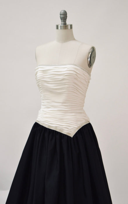 Vintage Black and White Ball Gown Evening Gown Dress Strapless Size Small With Rhinestones by Lillie Rubin // Vintage Black white Prom Dress