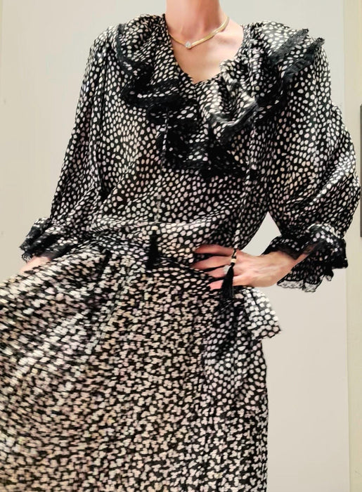 80s 90s Vintage Black and White Peasant Top Skirt Set Medium Ruffle Top  Pleated Skirt 80s Dress Set with Polka dot Black white Summer dress