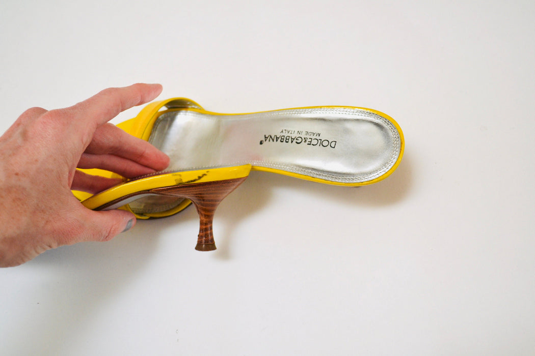 Vintage 90s 2000s y2kDolce and Gabbana High Heels Size 7 37 Yellow Slides Mules Patent leather Yellow Made in Italy 7 37 Sex in the city