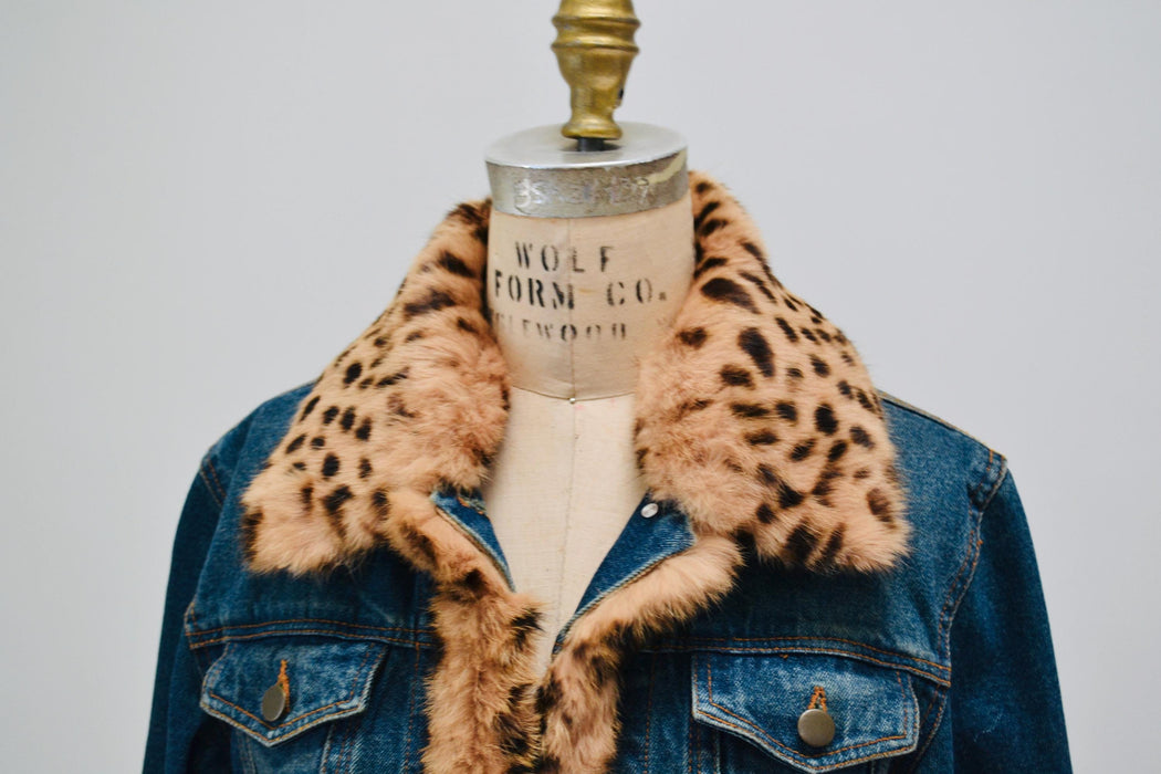 90s y2k Vintage Fur Trim Denim Jacket Leopard Print Fur Collar Jean Jacket 90s Y2k Jean Jacket Animal Leopard Print Fur Denim Jacket Medium