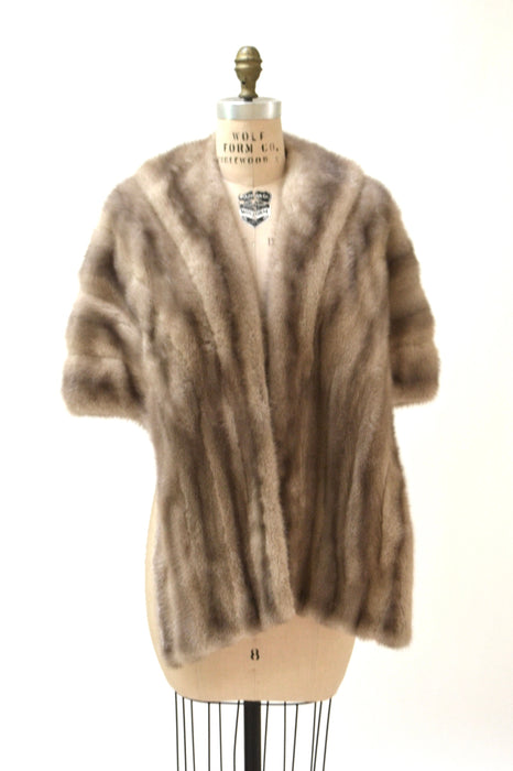 Vintage Mink Stole Honey Silver Vintage Fur Stole Cape// Vintage Fur Cape in Silver Blonde Cream Winter Wedding