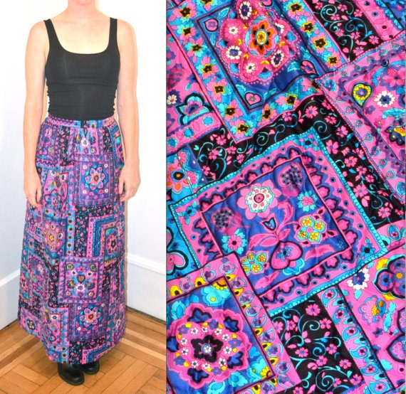 70s Vintage Boho Printed Skirt Quilted Long Maxi Skirt with Psychedelic Print// 70s Boho Festival Quilted Skirt Folklore Print PInk Blue