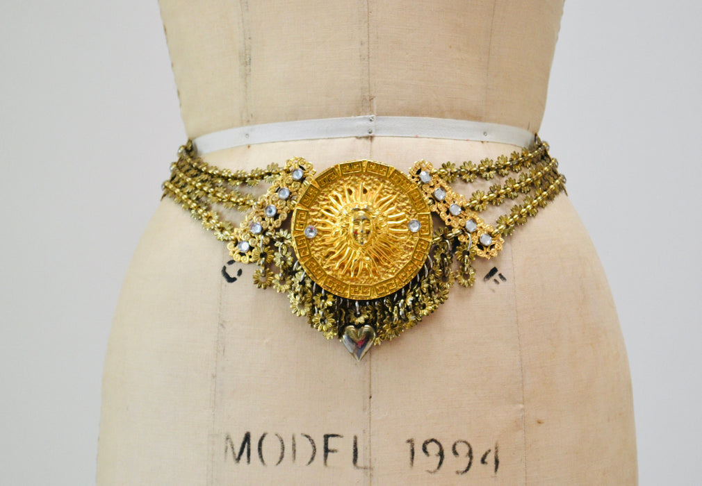 80s 90s Vintage Gold Chain Flower Sun Belt Gold Metallic Chain Heart Love SUN Zeus Charm Belt size SMALL Medium Glam Wedding Belt Criscione