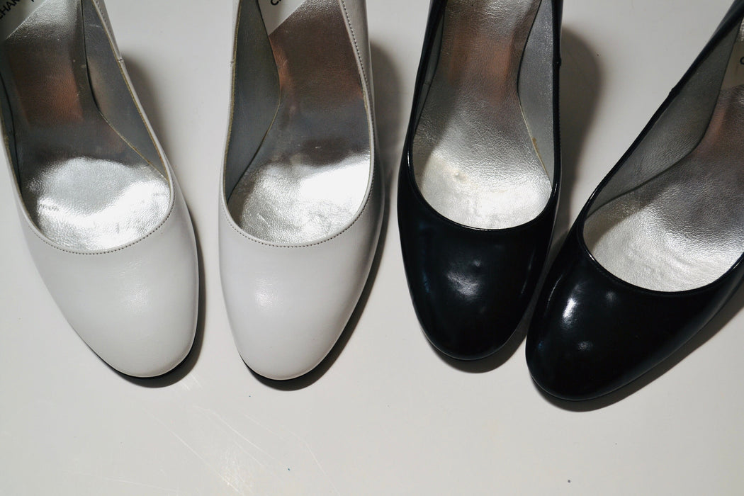 90s y2k Vintage Charles Jourdan White High Heel Shoes Pumps size 7 Made in France White Wedding High Heels Clear lucite Ball Leather Heels