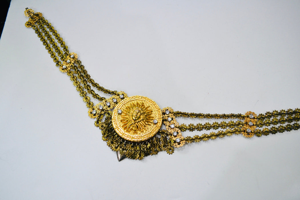 80s 90s Vintage Gold Chain Flower Sun Belt Gold Metallic Chain Heart Love SUN Zeus Charm Belt size SMALL Medium Glam Wedding Belt Criscione