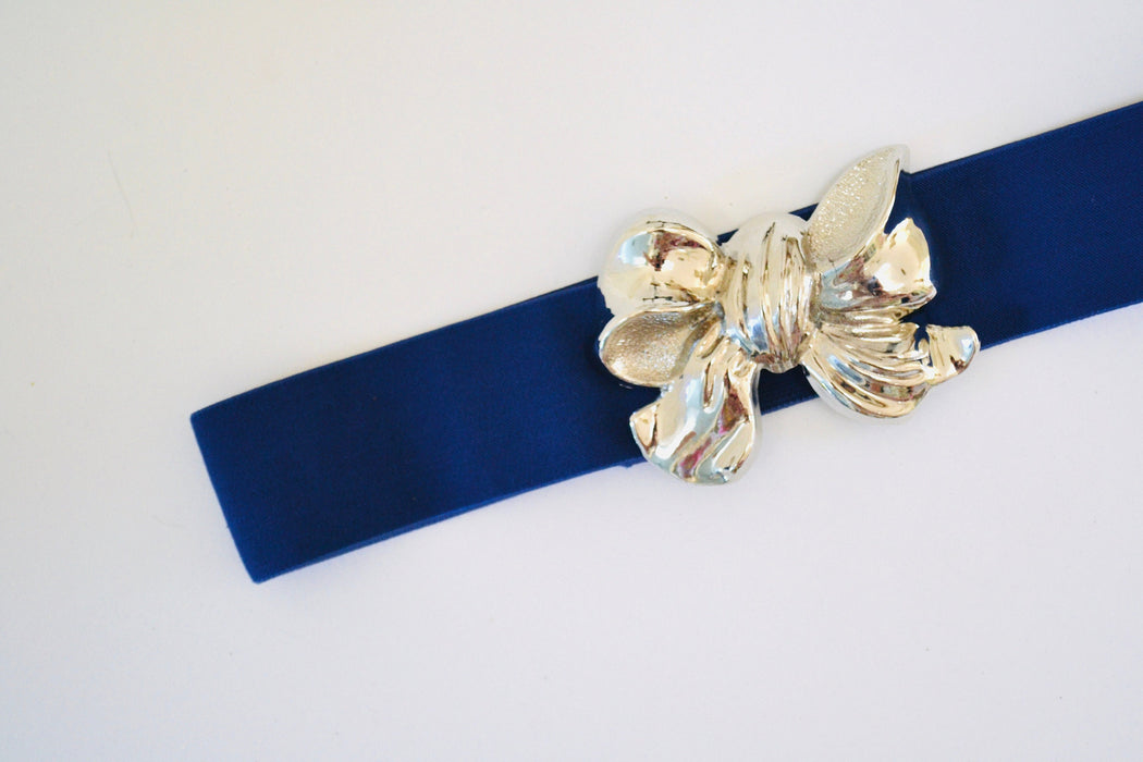 80s 90s Vintage Blue Silver Stretch Elastic Belt Silver Bow Metal Metallic Blue Silver Large Bow Wedding Belt Medium Large 26-35"