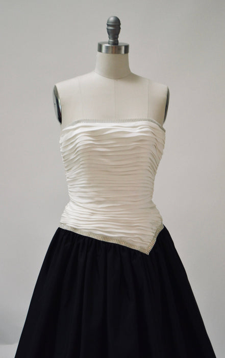 Vintage Black and White Ball Gown Evening Gown Dress Strapless Size Small With Rhinestones by Lillie Rubin // Vintage Black white Prom Dress