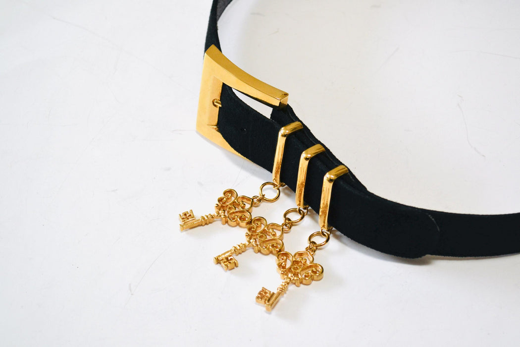 90s Vintage Gold Key Charm Black Leather Belt St John Wedding 90s Gold Black Leather Belt With Keys Small Medium Gold Black Designer Belt