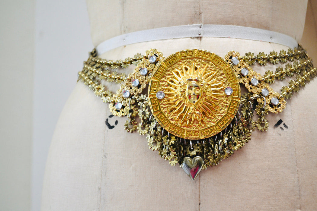 80s 90s Vintage Gold Chain Flower Sun Belt Gold Metallic Chain Heart Love SUN Zeus Charm Belt size SMALL Medium Glam Wedding Belt Criscione