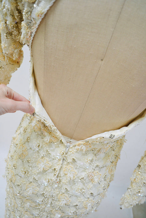 70s 80s Vintage Wedding Dress Cream Lace Long Sleeve Beads Pearls Sequins XS Small// 80s Cream Vintage Lace Wedding Dress Flower Sequins