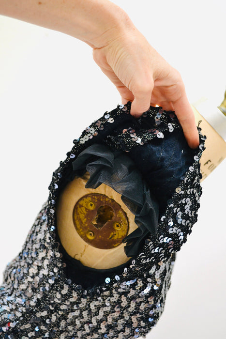 80s Glam Sequin Dress Silver Black Medium Large Body Con Knit Dress // 80s Prom Party Vintage Metallic Sequin Dress Drag Queen Pageant