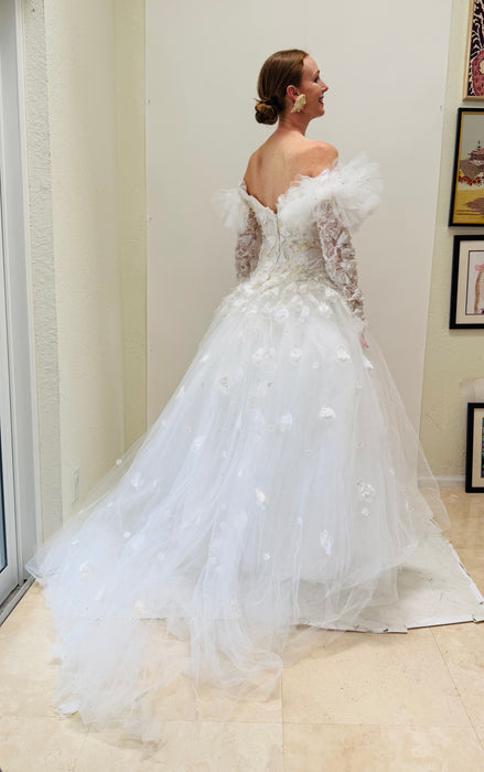 90s Vintage Bob Mackie White Lace Wedding Dress Diamond Collection Bob Mackie Tulle Veil Long Sleeve Conservative Wedding Gown Small Medium