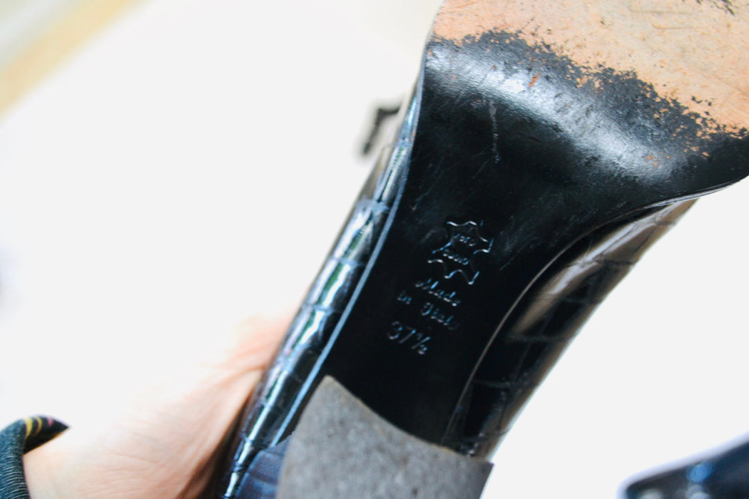 90s 00s Black Patent Leather Cropped High heel Boots 37 1/2 7 1/2 by Omari Made in Italy Cropped Reptile Patent Leather Booties Size 37 1/2