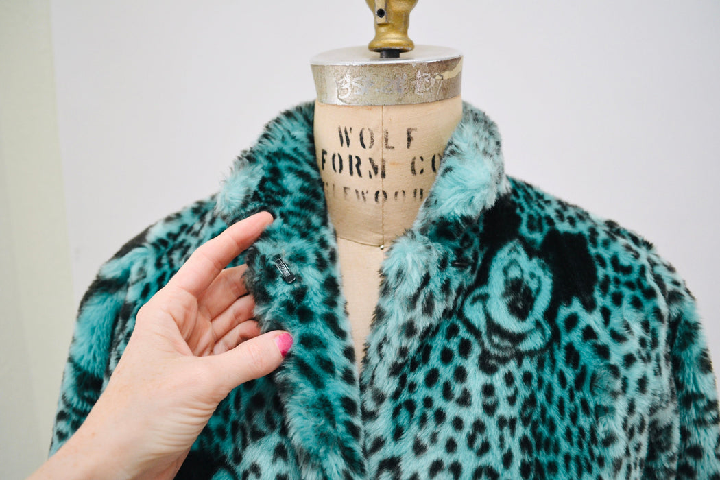 80s 90s Vintage Disney Mickey Mouse Faux Fur Jacket Coat Disney Tokyo Japan Blue Green Print Faux Fur Coat Apparence Paris XS SMall