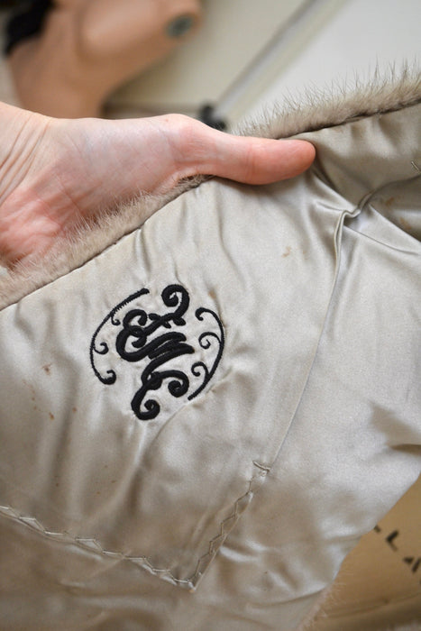 Vintage Mink Stole Honey Silver Vintage Fur Stole Cape// Vintage Fur Cape in Silver Blonde Cream Winter Wedding