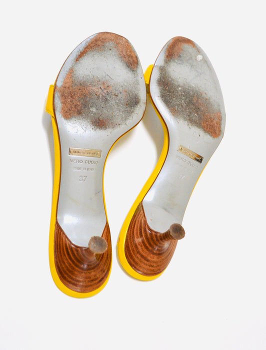 Vintage 90s 2000s y2kDolce and Gabbana High Heels Size 7 37 Yellow Slides Mules Patent leather Yellow Made in Italy 7 37 Sex in the city
