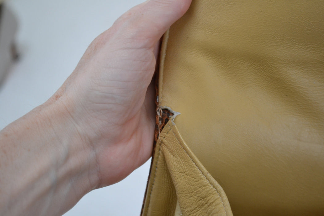 70s Vintage Brown Leather Envelope Bag Clutch Brown Tan Leather Snakeskin Shoulder Bag// Brown Patent Leather Snake Skin Bag Purse