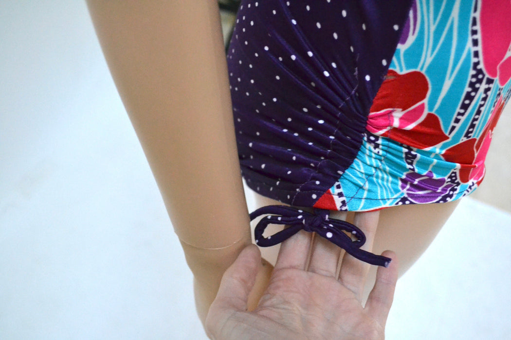 Vintage 70s 80s Rose Marie Reid Swimsuit Floral Print One Piece High Cut Swim Suit Medium Purple Polkadot Tropical Print Swimsuit 1970s
