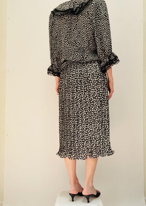 80s 90s Vintage Black and White Peasant Top Skirt Set Medium Ruffle Top  Pleated Skirt 80s Dress Set with Polka dot Black white Summer dress