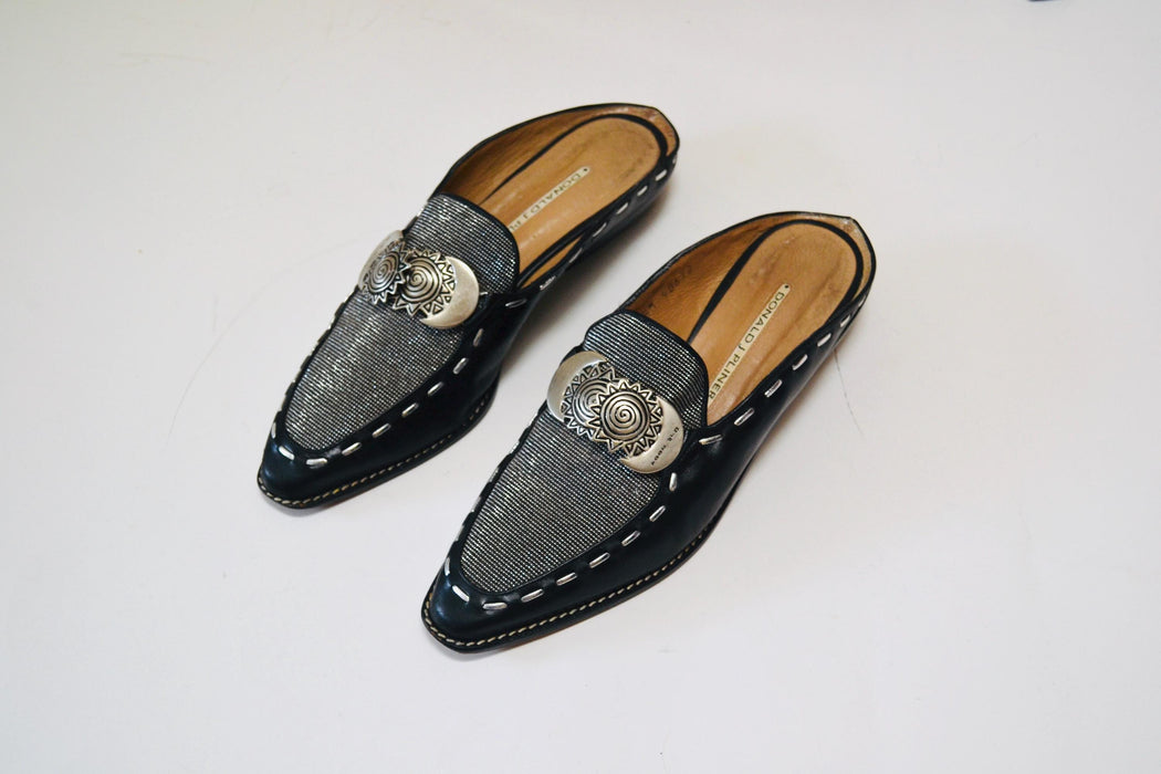 00s Y2K Vintage Black Silver Slides Mules Shoes 6 1/2 Vintage Black Silver Shoes Mules by Donald Pliners Moon Sun BLack Flats Mules 6 1/2