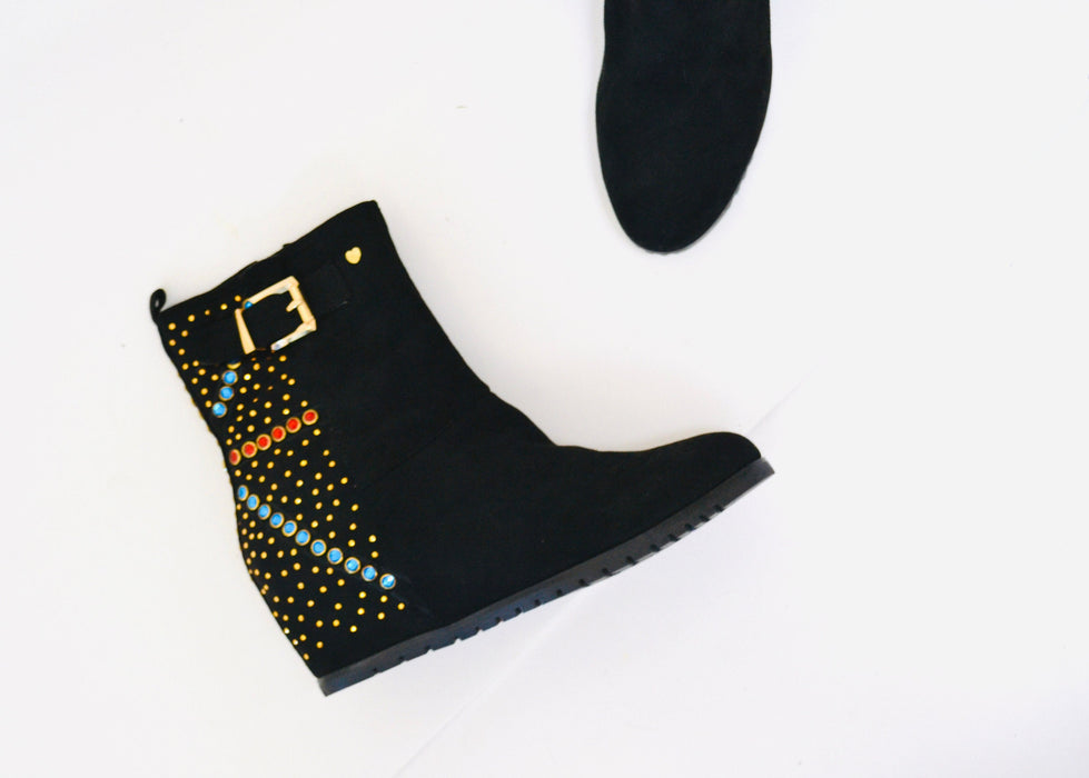 2000s Y2K Black Leather Studded Boots by Love Moschino size 39 9 Black Hidden High heel Metallic Studded Boots Suede Size 9 Love Moschino