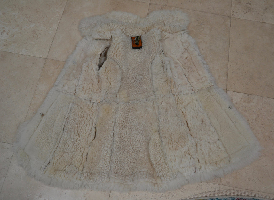 70s Vintage Shearling Afghan Jacket Coat XXS XS Tan Brown Penny Lane//  70s Shearling Coat Sheepskin Fur Boho Afghan Jacket Penny Lane Yaqub