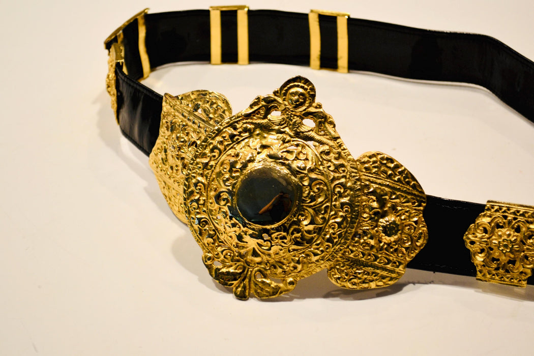 Vintage 70s Roberta di Camerino Italian Black Leather Gold Designer Belt Made In Italy Black Gold Belt Buckle 70s vintage Belt Medium Large
