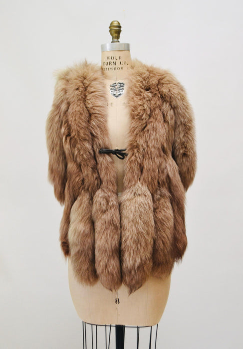 70s Vintage Fox   Tail Fur Vest Brown Size Small Medium// Vintage Fox Fur Vest Brown Small Medium Fox tail Fringe Fur Vest Brown Fox