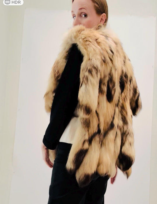 70s Vintage Fox  Coyote Tail Fur Vest Brown Size Small Medium// Vintage Fox Fur Vest Brown Small Medium Fox tail Fringe Fur Vest Brown Fox