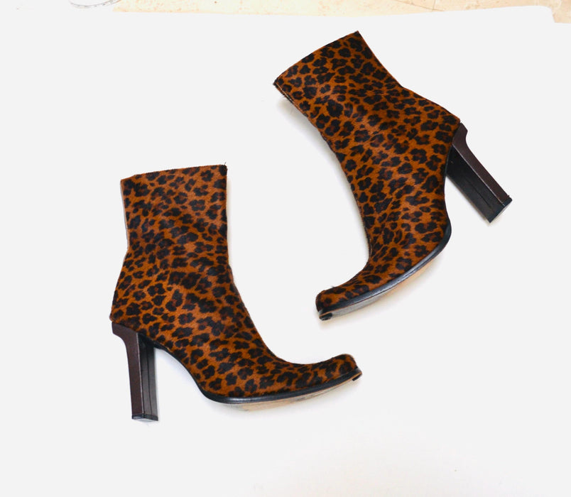 Vintage 2000s High Heel Boots size 8 Leopard Animal Print Fur Pony Hair High Heel Boots Booties Size 8 Bebe Cropped High Heel boots