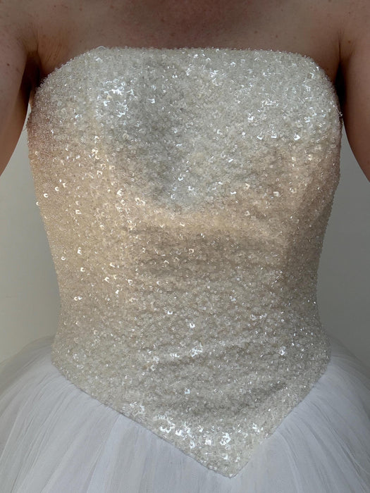 2000s y2k Vintage Wedding Dress White Strapless Ball Gown Dress Beaded Evening Wedding Dress Oleg Cassini XS 2 White Tulle Dress Princess