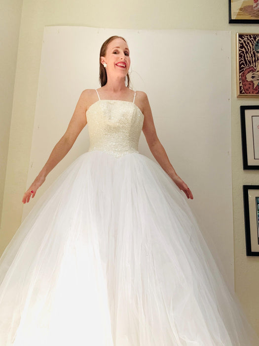 2000s y2k Vintage Wedding Dress White Strapless Ball Gown Dress Beaded Evening Wedding Dress Oleg Cassini XS 2 White Tulle Dress Princess